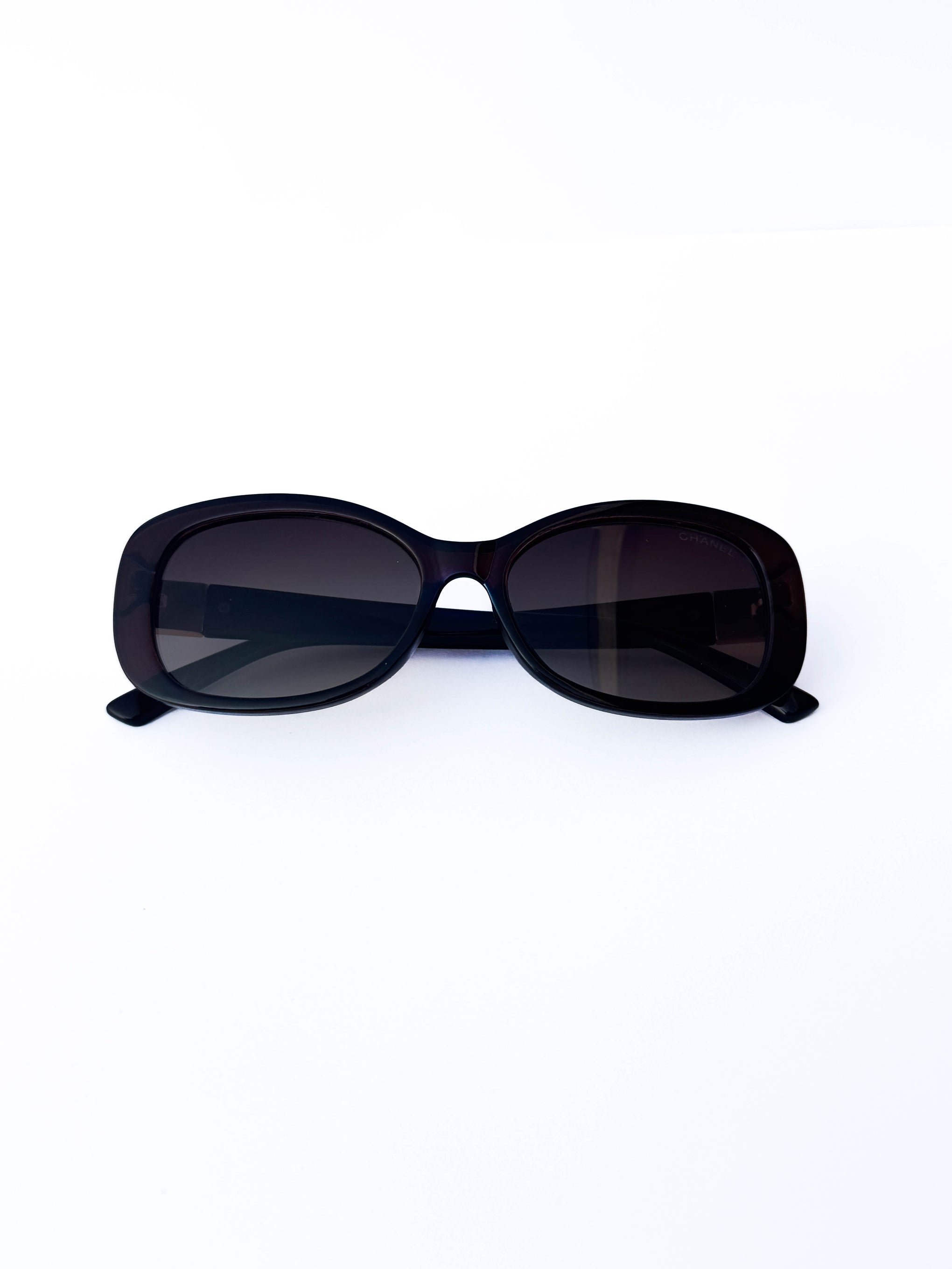 Channel Oversized-Sunglasses